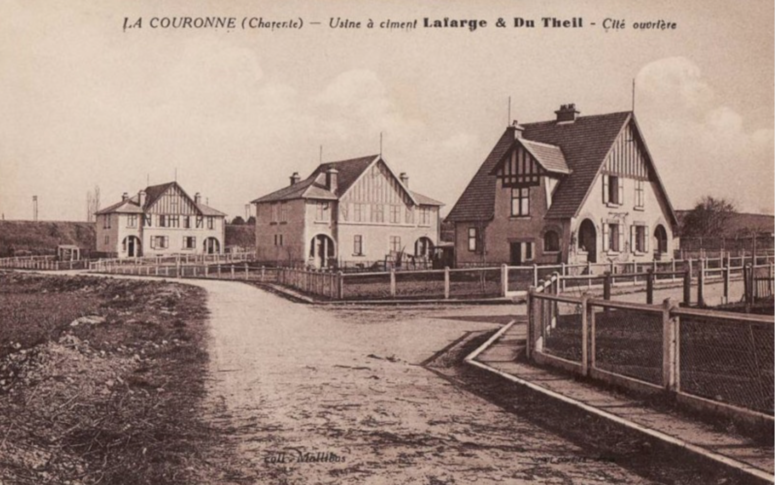 La Cité Lafarge à La Couronne, carte postale © Collection particulière